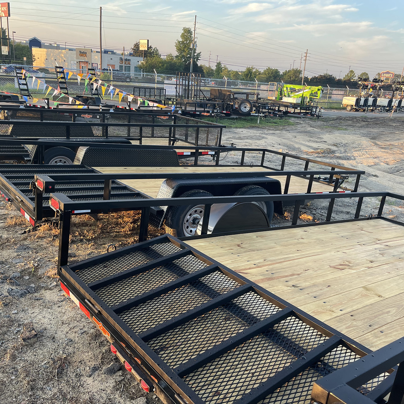 We Now Carry Utility, Equipment & Dump Trailers For Sale Thompson